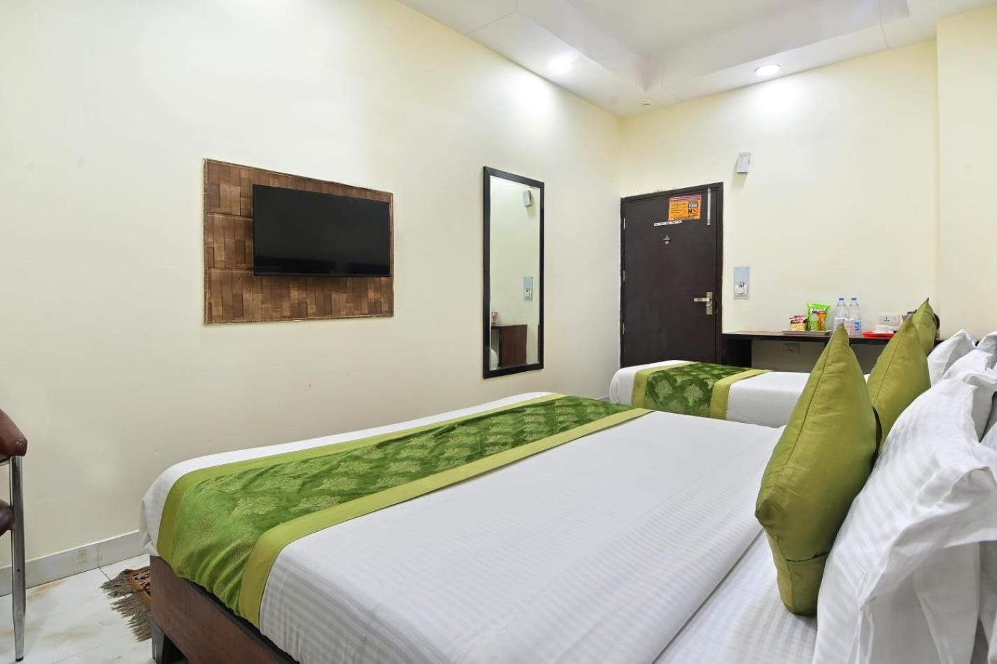 Hotel Emporio View - New Delhi Railway Station - Paharganj المظهر الخارجي الصورة