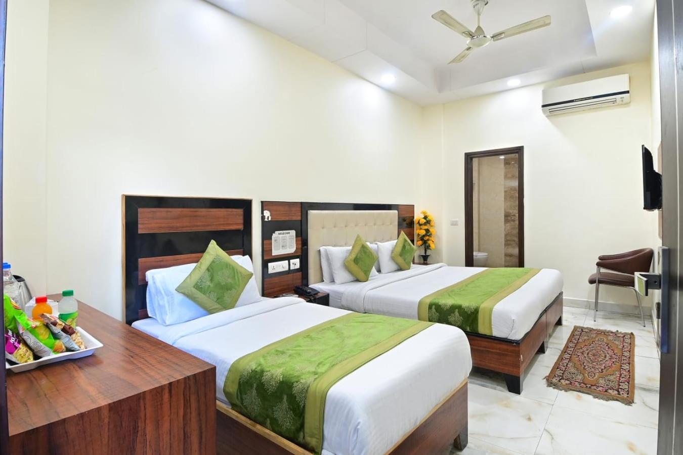 Hotel Emporio View - New Delhi Railway Station - Paharganj المظهر الخارجي الصورة