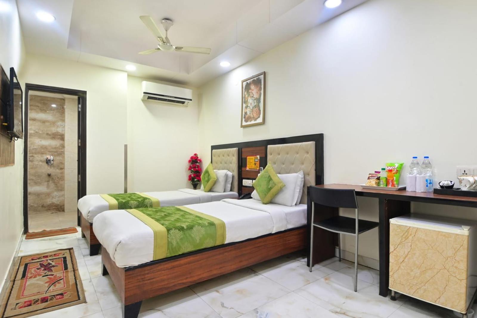 Hotel Emporio View - New Delhi Railway Station - Paharganj المظهر الخارجي الصورة