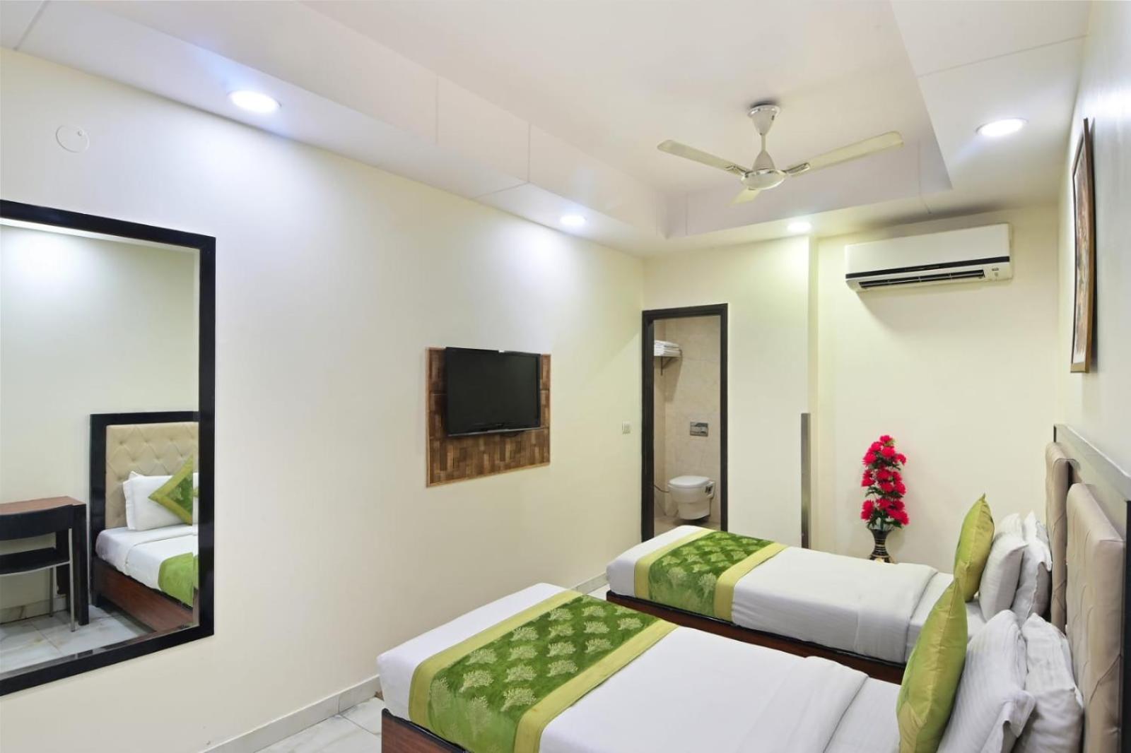 Hotel Emporio View - New Delhi Railway Station - Paharganj المظهر الخارجي الصورة