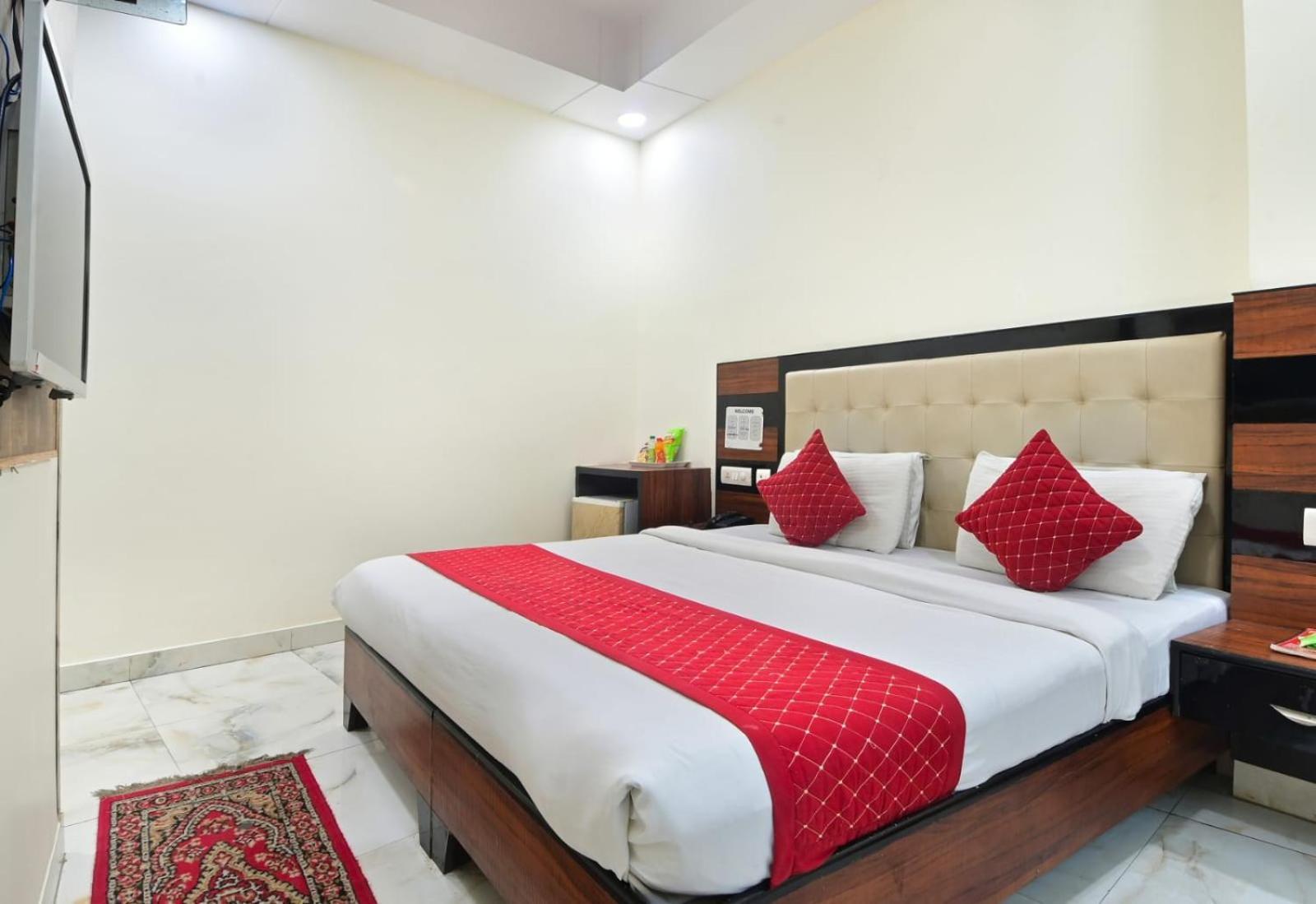 Hotel Emporio View - New Delhi Railway Station - Paharganj المظهر الخارجي الصورة